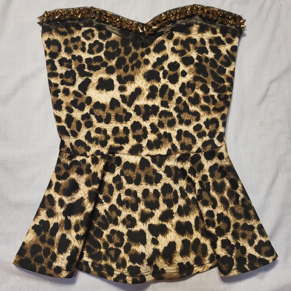 Animal print crop top Charlotte Russe size small - Picture 1 of 9